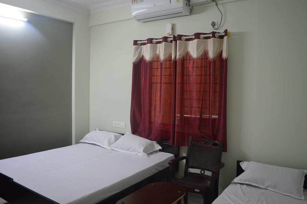Sri Balaji Guest House Bangalore Eksteriør billede
