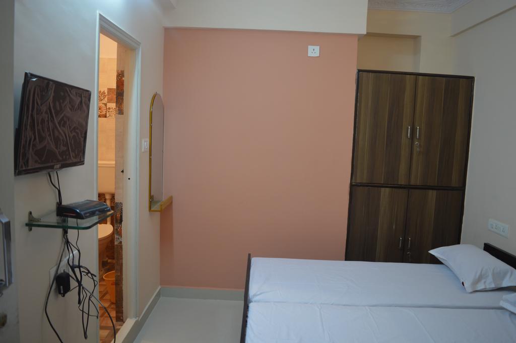 Sri Balaji Guest House Bangalore Eksteriør billede